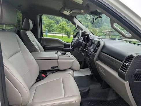 Used 2020 Ford F250 XL w/ Power Equipment Group AWD/4WD image 24