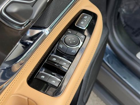 Used 2022 Lincoln Corsair Reserve w/ Equipment Group 201A image 17