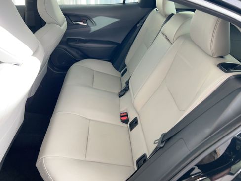 Used 2025 Toyota Prius Limited image 15