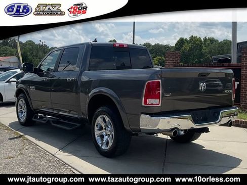 Used 2017 RAM 1500 Laramie w/ Convenience Group AWD/4WD image 5