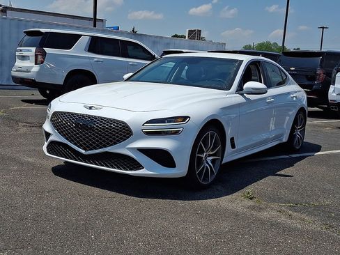 Used 2023 Genesis G70 2.0T AWD/4WD image 5