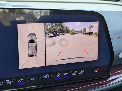 New 2026 Chevrolet Traverse RS FWD image 23