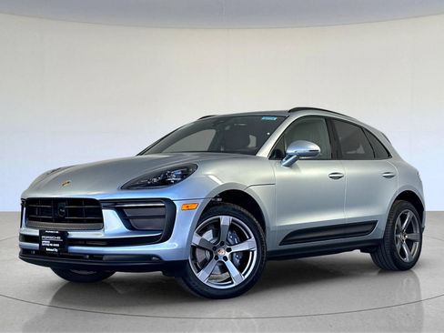Certified 2025 Porsche Macan AWD/4WD image 1