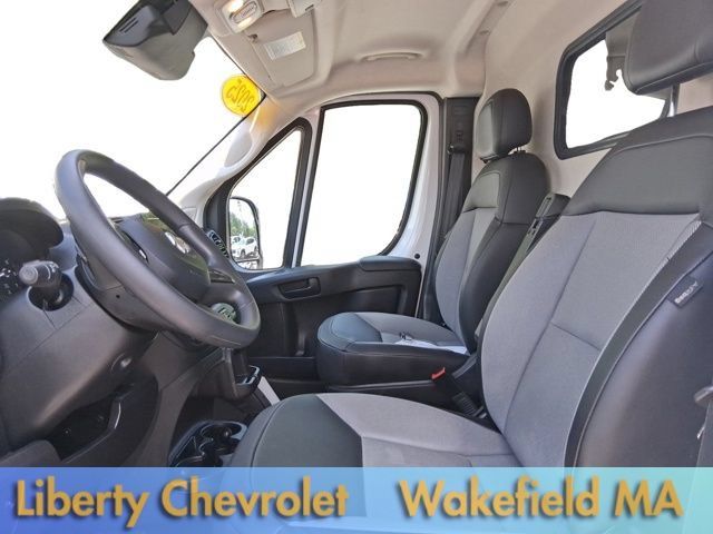 Used 2025 RAM ProMaster 2500 w/ Convenience Group FWD image 14