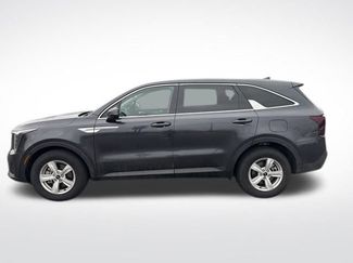 Used 2025 Kia Sorento LX video 2