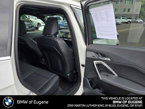Used 2025 BMW X1 xDrive28i w/ Premium Package AWD/4WD image 13