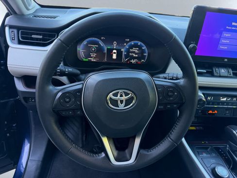 Used 2023 Toyota RAV4 Limited AWD/4WD image 17