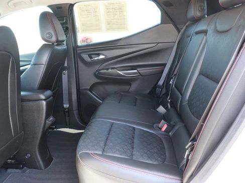 Used 2023 Chevrolet Bolt EUV LT w/ Convenience Package FWD image 13