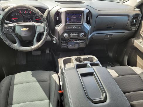 Used 2024 Chevrolet Silverado 2500 Custom w/ Custom Value Package AWD/4WD image 16