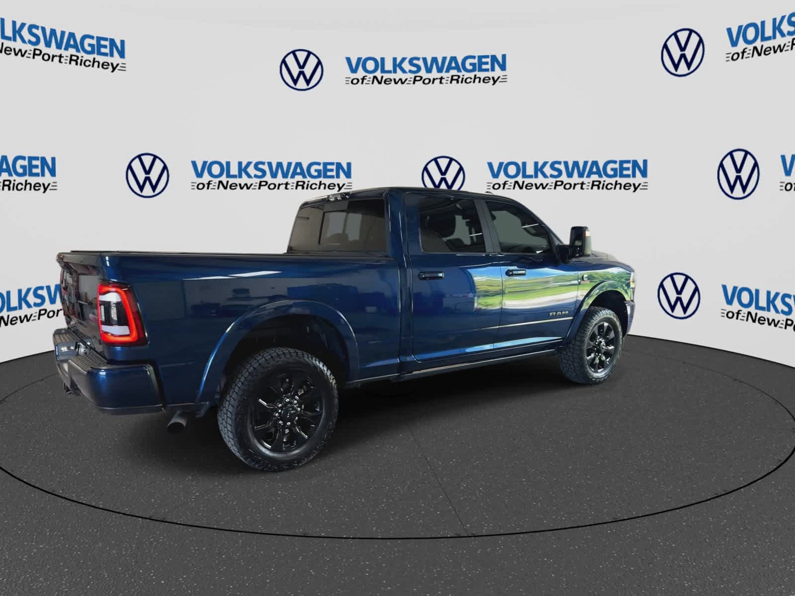 Used 2024 RAM 2500 Limited AWD/4WD image 8