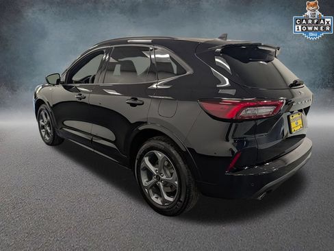 Used 2023 Ford Escape ST-Line w/ Tech Pack #1 AWD/4WD image 7