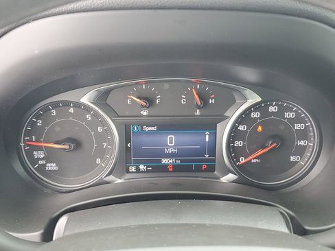 Used 2022 GMC Terrain SLE w/ Driver Convenience Package image 18