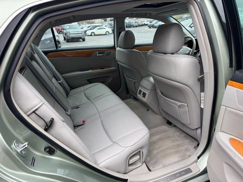 Used 2006 Toyota Avalon XLS image 12