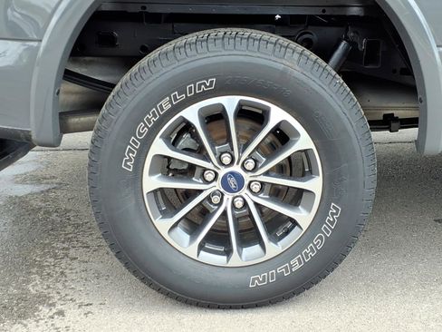 Used 2020 Ford F150 XLT w/ Equipment Group 302A Luxury AWD/4WD image 7
