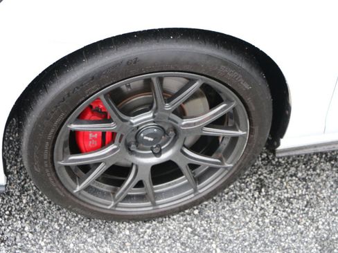 Used 2020 Volkswagen GTI SE FWD image 14