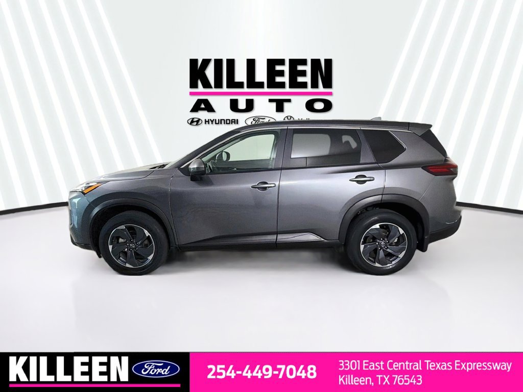 Used 2025 Nissan Rogue SV FWD image 4