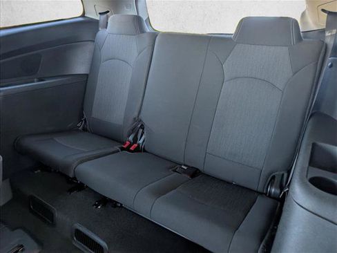 Used 2017 Chevrolet Traverse LT AWD/4WD image 23