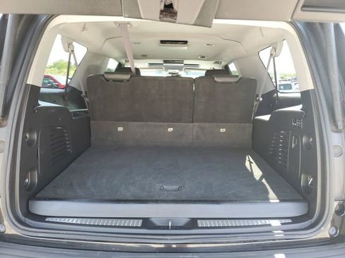Used 2017 Chevrolet Suburban Premier AWD/4WD image 9