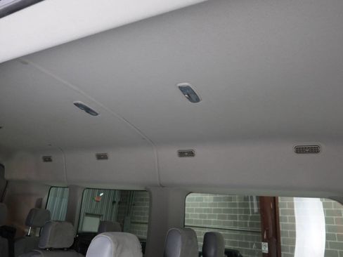 Used 2016 Ford Transit 350 XL RWD image 19