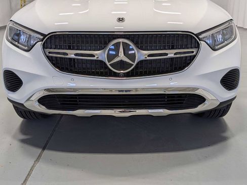 Used 2026 Mercedes-Benz GLC 300 4MATIC image 2