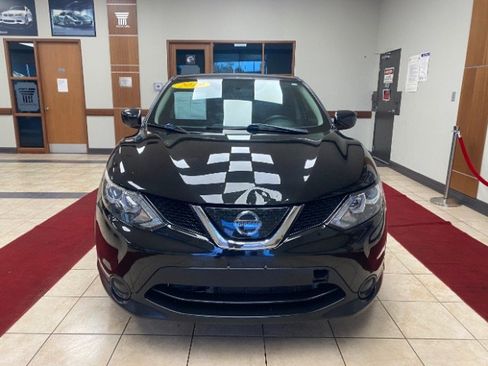 Used 2019 Nissan Rogue Sport S image 10