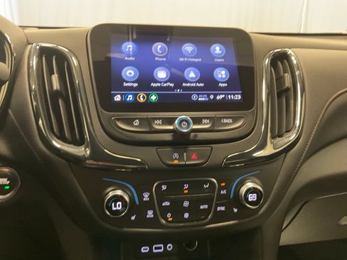 Used 2023 Chevrolet Equinox RS AWD/4WD image 16