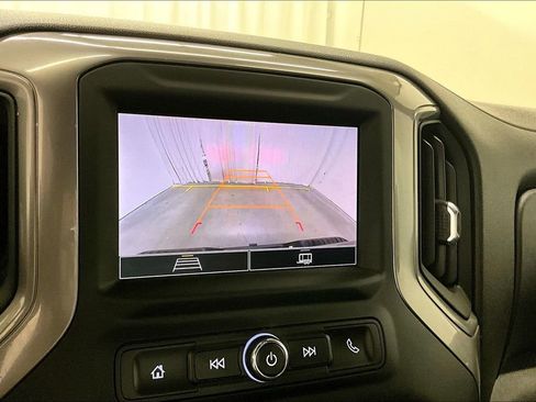 Used 2024 Chevrolet Silverado 2500 Custom image 15