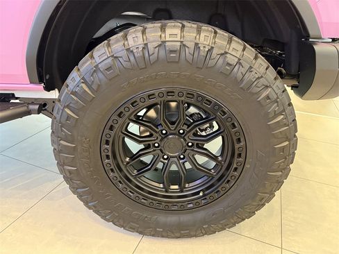 New 2025 Ford Bronco Badlands image 19