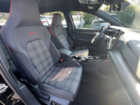 Used 2026 Volkswagen Golf S FWD image 34