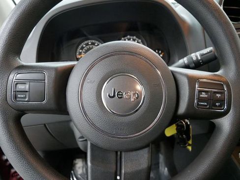 Used 2014 Jeep Compass Sport w/ Power Value Group FWD image 16