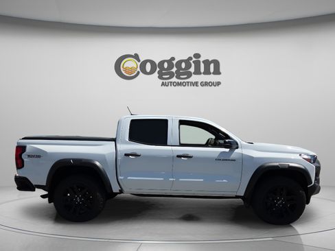 Certified 2023 Chevrolet Colorado Trail Boss w/ Technology Package image 6