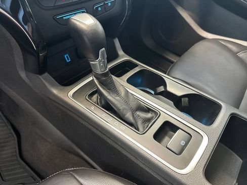 Used 2017 Ford Escape Titanium AWD/4WD image 29