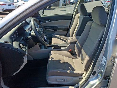 Used 2012 Honda Accord LX image 13
