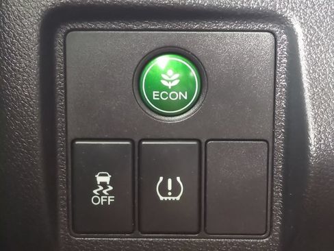 Used 2018 Honda HR-V LX image 26