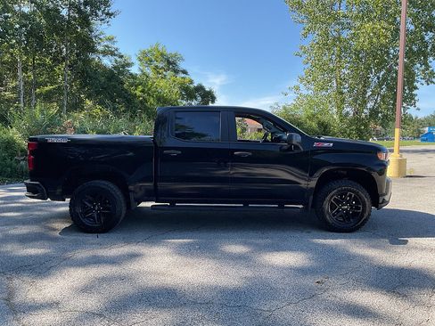 Used 2021 Chevrolet Silverado 1500 Custom Trail Boss AWD/4WD image 4