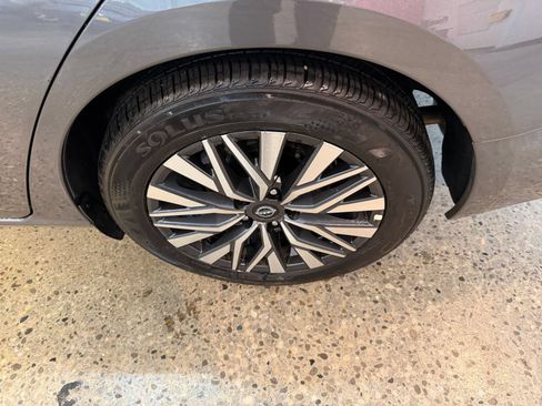 Used 2026 Nissan Altima 2.5 SV FWD image 29