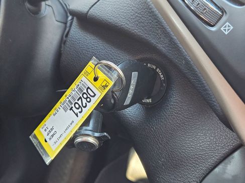 Used 2018 Jeep Cherokee Latitude image 17