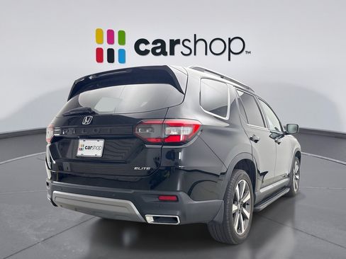 Used 2024 Honda Pilot Elite image 5