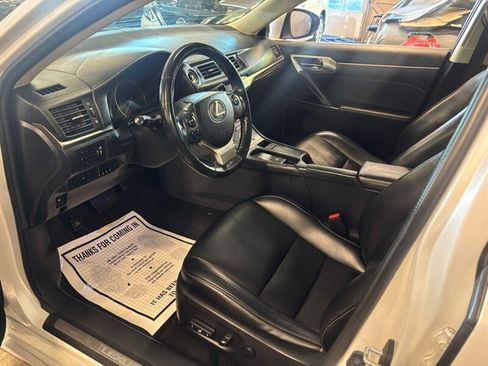 Used 2016 Lexus CT 200h FWD image 21