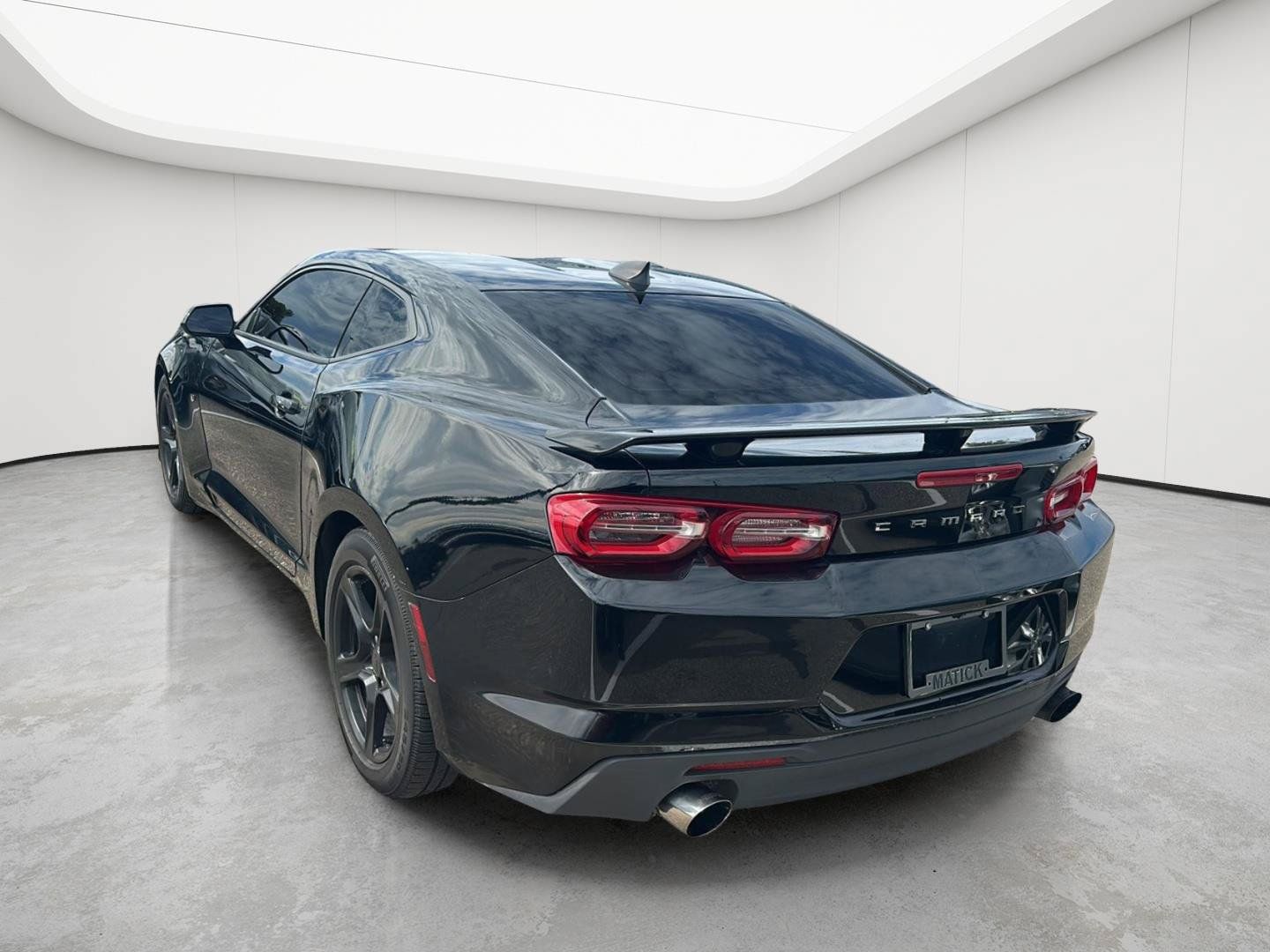 Used 2020 Chevrolet Camaro LT RWD image 7