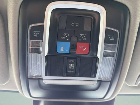 Used 2024 RAM 3500 Laramie w/ Safety Group AWD/4WD image 27