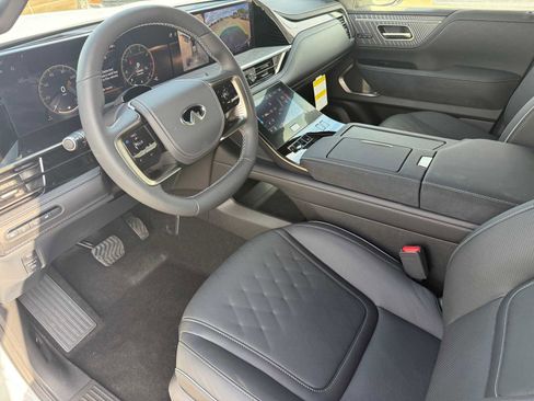 New 2026 INFINITI QX80 Autograph w/ Premium Cargo Package image 12