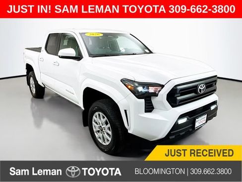 Used 2026 Toyota Tacoma SR5 AWD/4WD image 1