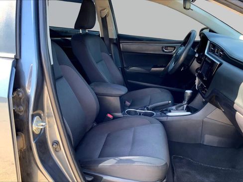 Used 2019 Toyota Corolla LE FWD image 9