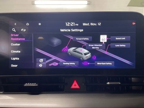 Used 2023 Kia Sportage EX image 28