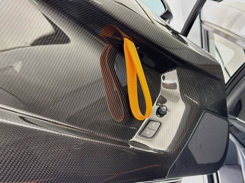 Used 2020 Lamborghini Aventador SVJ AWD/4WD image 16