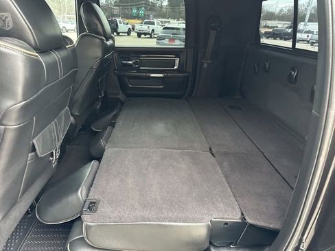 Used 2017 RAM 3500 Laramie Longhorn image 39