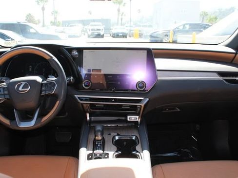 Certified 2024 Lexus RX 350 Premium w/ Convenience Package FWD image 10