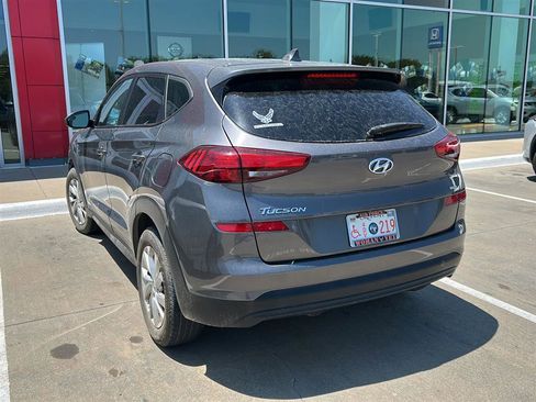 Used 2021 Hyundai Tucson SE AWD/4WD image 2