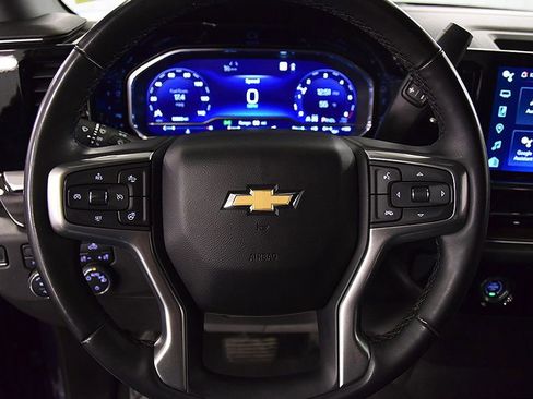 Used 2023 Chevrolet Silverado 1500 LT AWD/4WD image 19